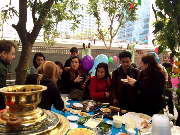 Russian Sun Festival “Maslenitsa” 2016 in Hanoi  - ảnh 11